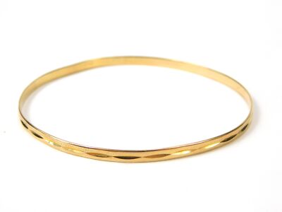 Beautiful Saudi Arabia 18K Etched Yellow Gold Lady's Bangle