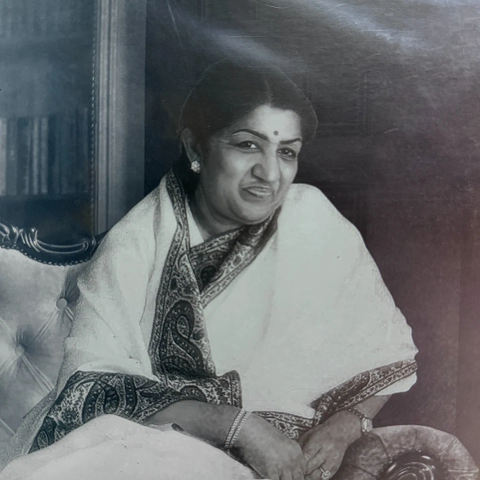 Lata Mangeshkar Greatest Hits Vinyl LP Record Bollywood Hindi Songs Indian Mint - Image 4 of 4