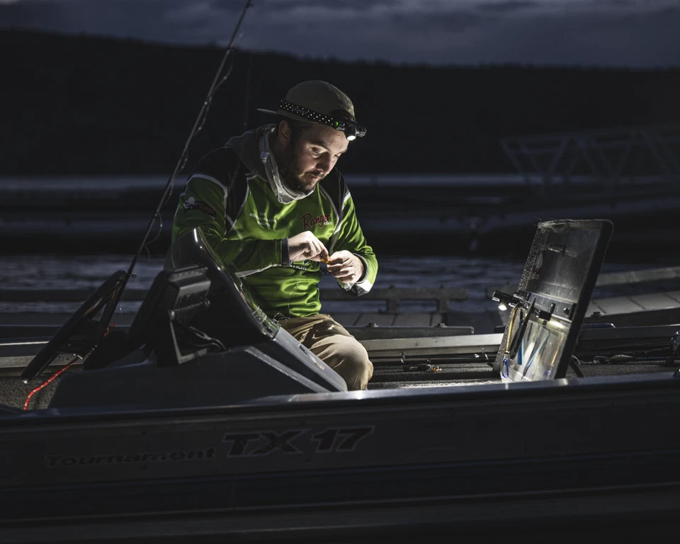 Head Torch Coast XPH30R Focusing Rechargeable Dual Power 1500lm - Image 4 of 4