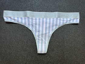 Lot 5 Victoria&rsquo;s Secret Logo sz L Cotton Thong String Panty Bundle Pack