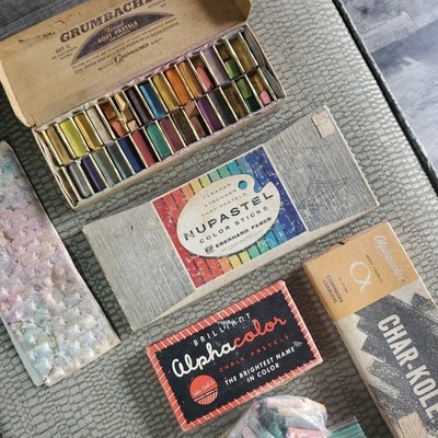 Vintage Lot (5) Sets Of Art Pastels Grumbacher Sakura Cray-Pas Colors & Charcoal