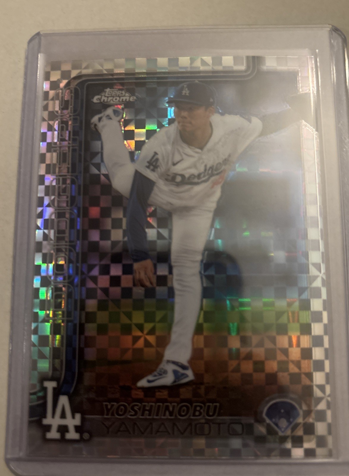 2025 Topps Chrome - Yoshinobu Yamamoto #179 X-Fractor