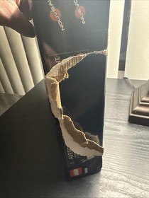 LEGO Star Wars: Saesee Tiin's Jedi Starfighter (9498) Damaged Box See Photos