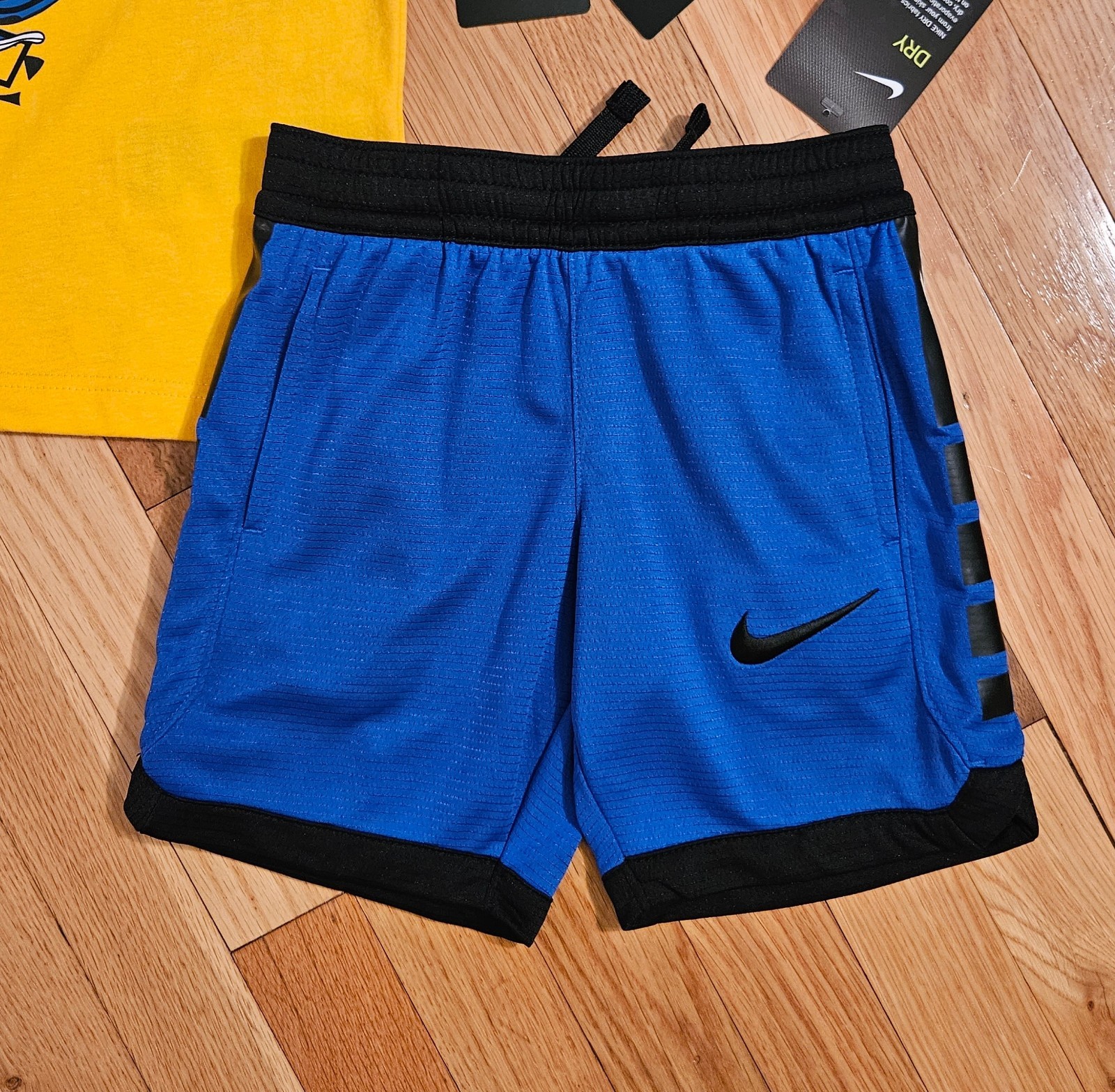 NEW Nike Little Boy Cotton Tee & Dry Drawstring Short Set, Yellow/Blue (sz 4) thumbnail 2