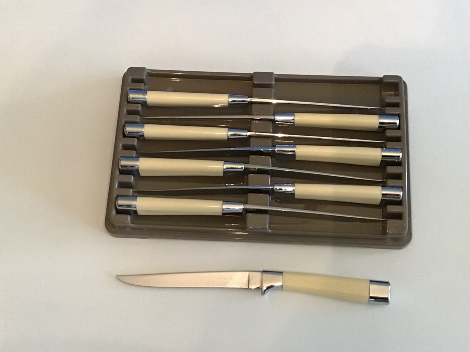 Carvel Hall Steak Knives by Briddell, 8 Pieces w/ Plastic Case eBay