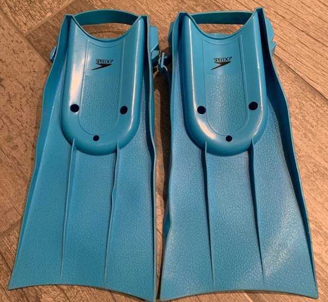 Blue Speedo Rubber Flippers/Swim Fins No. 811 Adjustable Youth Sz 5.6.7