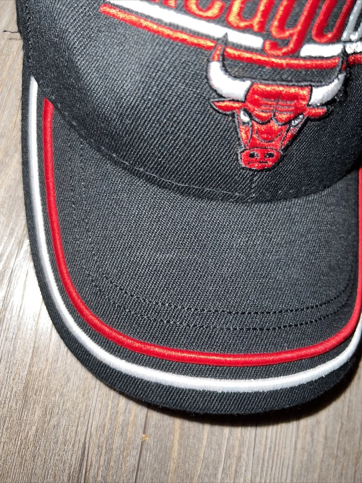 De colección Chicago Bulls NBA Nike Swoosh Gorra Negro Rojo Mezcla Lana Sombrero Talla L/XL Foto 3 de 4
