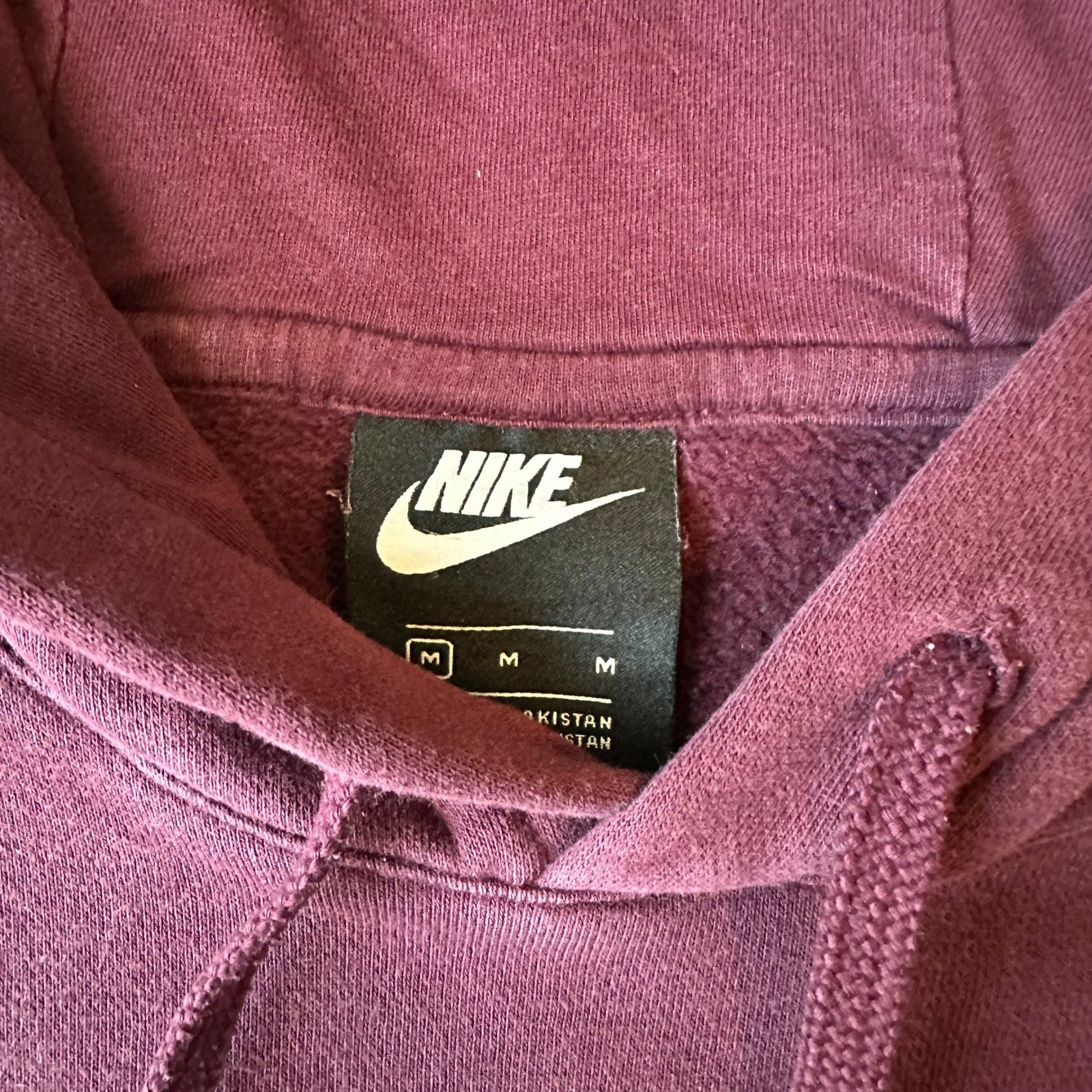 Nike Just Do It Hoodie Mens Medium Burgundy Maroon Fleece Pullover Graphic Logo thumbnail 2
