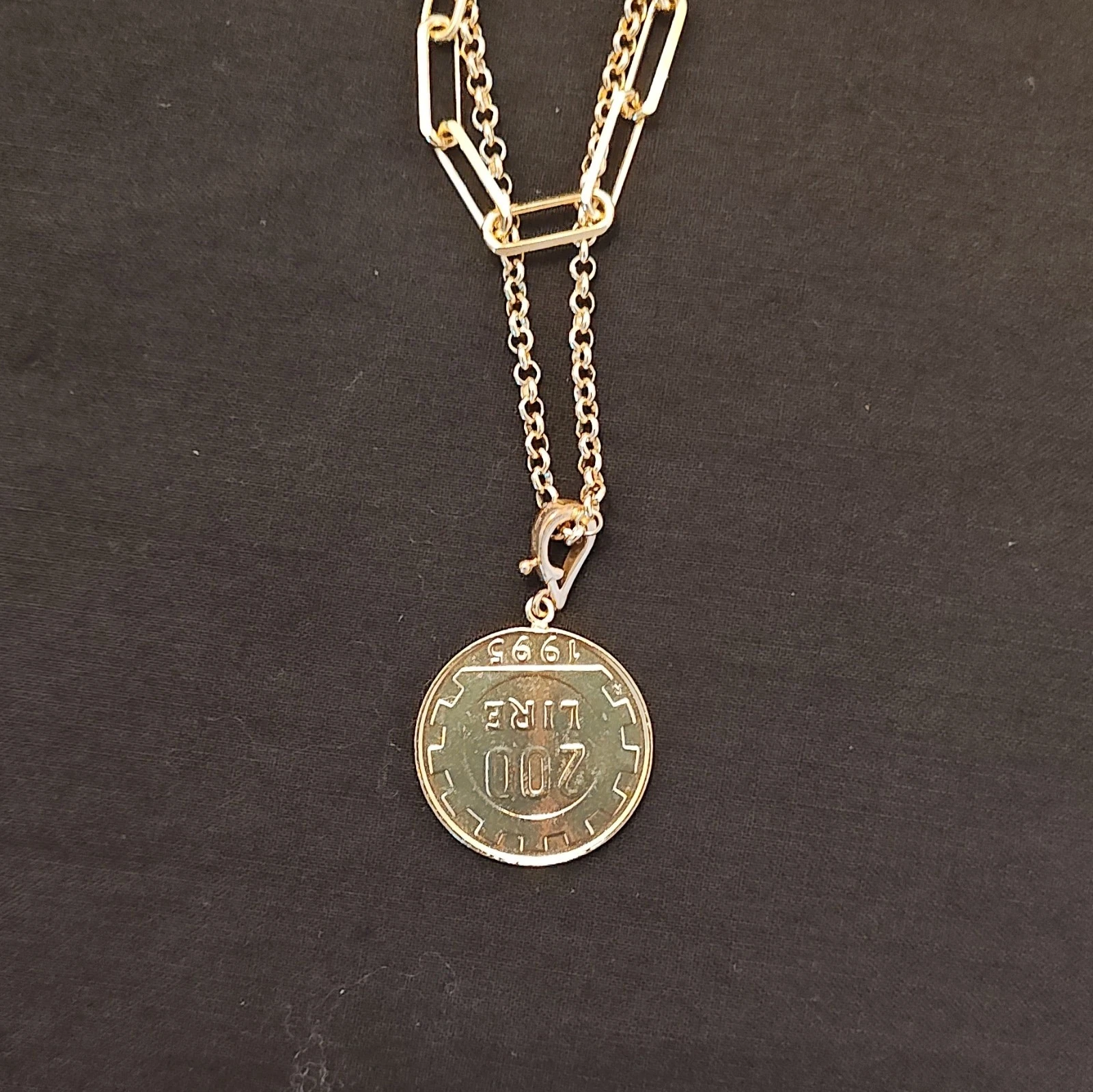 Bellezza Italy Layered Gold Tone Multi-Chain individual linked neclace 18in - product detail image 5