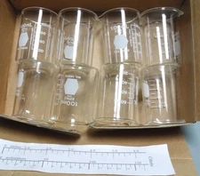 Lot 12) 100 mL Borosilicate Glass Kimax  Beaker No. 14000 [G6J]