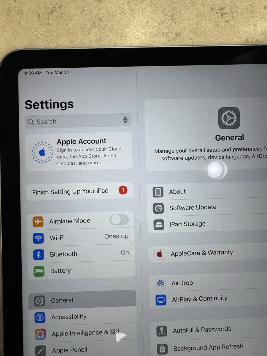 WiFi Only Apple iPad Air 11