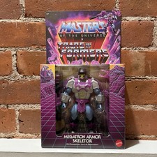 Unpunched - Masters of the Universe Transformers Megatron Armor Skeletor Figure