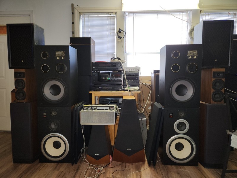 Accoustic Response Monitor Series 707 Speakers in Good Working Condition