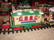 Dillards New Bright Holiday Express REINDEER STABLE Train car TESTED Video
