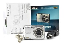 FUJIFILM FinePix AX200 Digital Camera with Original Box Excellent Condition