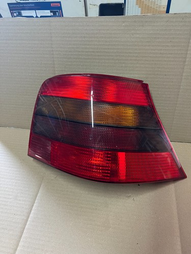 VW Golf 4 1J - Rückleuchte Rücklicht Bremsleuchte rechts 1J6945112S