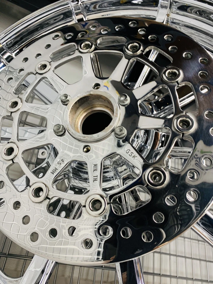 Rueda delantera y rotores cromados Indian Chief Classic 2015-23 MAG cambio de llantas Foto 4 de 4