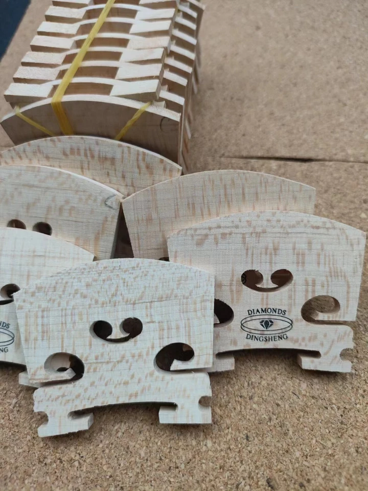 30X Good Violin Bridge ,4/4 size, High quality Maple wood Violin Bridges - Image 3 of 4