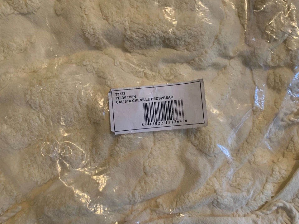 Calista Chenille Lightweight Bedspread Yellow with Fringe Border Size TWIN - Image 3 of 4