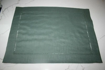 NEW Sealed Pottery Barn Lot of 6 Green Linen Placemats 5892 20" x 14.5"