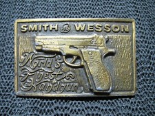 SMITH  WESSON WORLD'S FINEST HANDGUN BELT BUCKLE VINTAGE RARE 1970s USA 