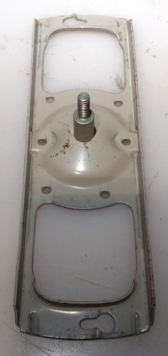 NuTone 13912 Assemblaggio staffa motore - Foto 3 di 6