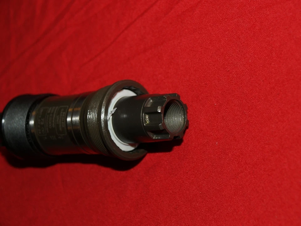 Shimano BB-ES300 Octalink BB Bottom Bracket 73mm 126mm NEW - Image 3 of 4