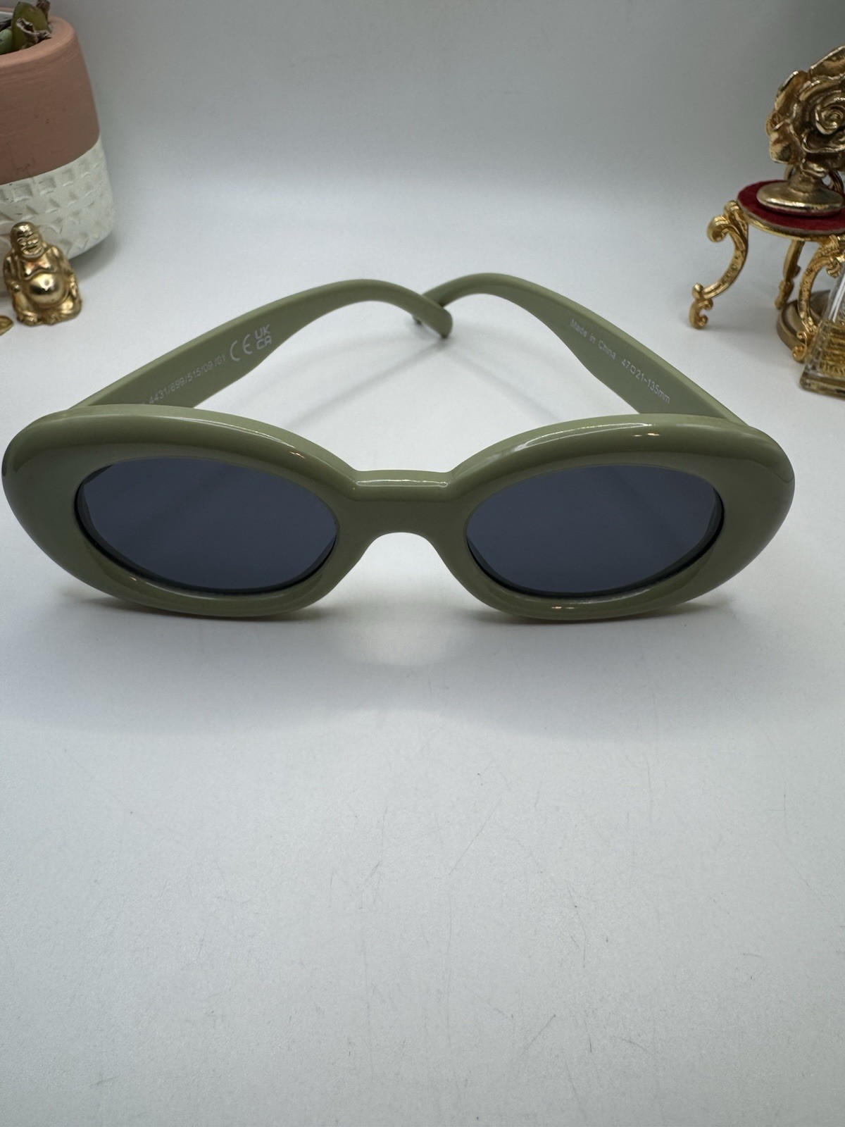 ZARA Oval sunglasses Retro Style with a resin frame UV Protection Olive Green