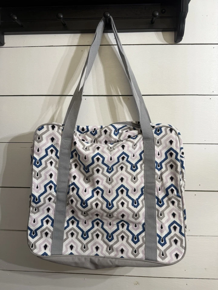 Thirty-One 31 Away For The Weekender in Ikat Waves Grey Purple Blue NWOT - Image 4 of 4