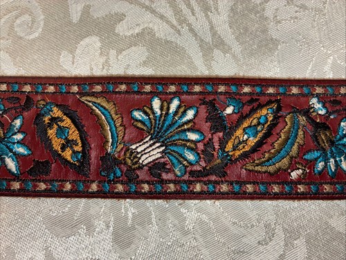 LUCKY BRAND Red Leather Belt Embroidered Floral Boho Brass Buckle XS - Picture 4 of 6