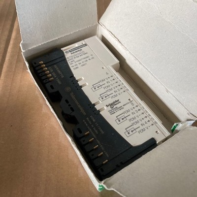 1x Schneider Advantys STB DDI 3425 24VDC IN 4pt sink Basic 3 wire *394901