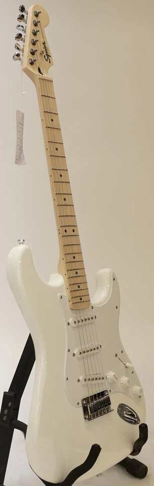 Squier Sonic Stratocaster HT, Maple Fingerboard, White Pickguard, Arctic White - image 3 of 4