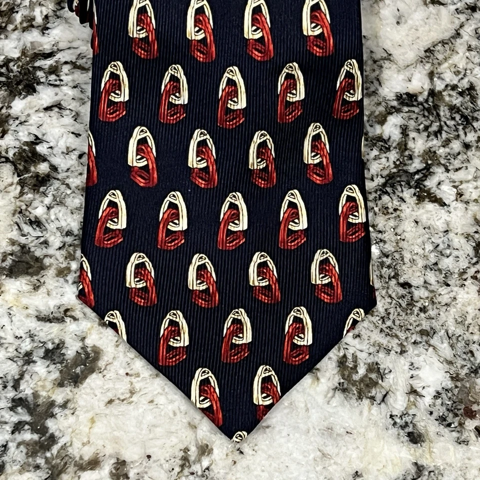 "Corbata de cuello Celine Paris seda foulard eslabón de cadena logotipo hecha a mano en Italia 3,75"" de ancho" Foto 3 de 4
