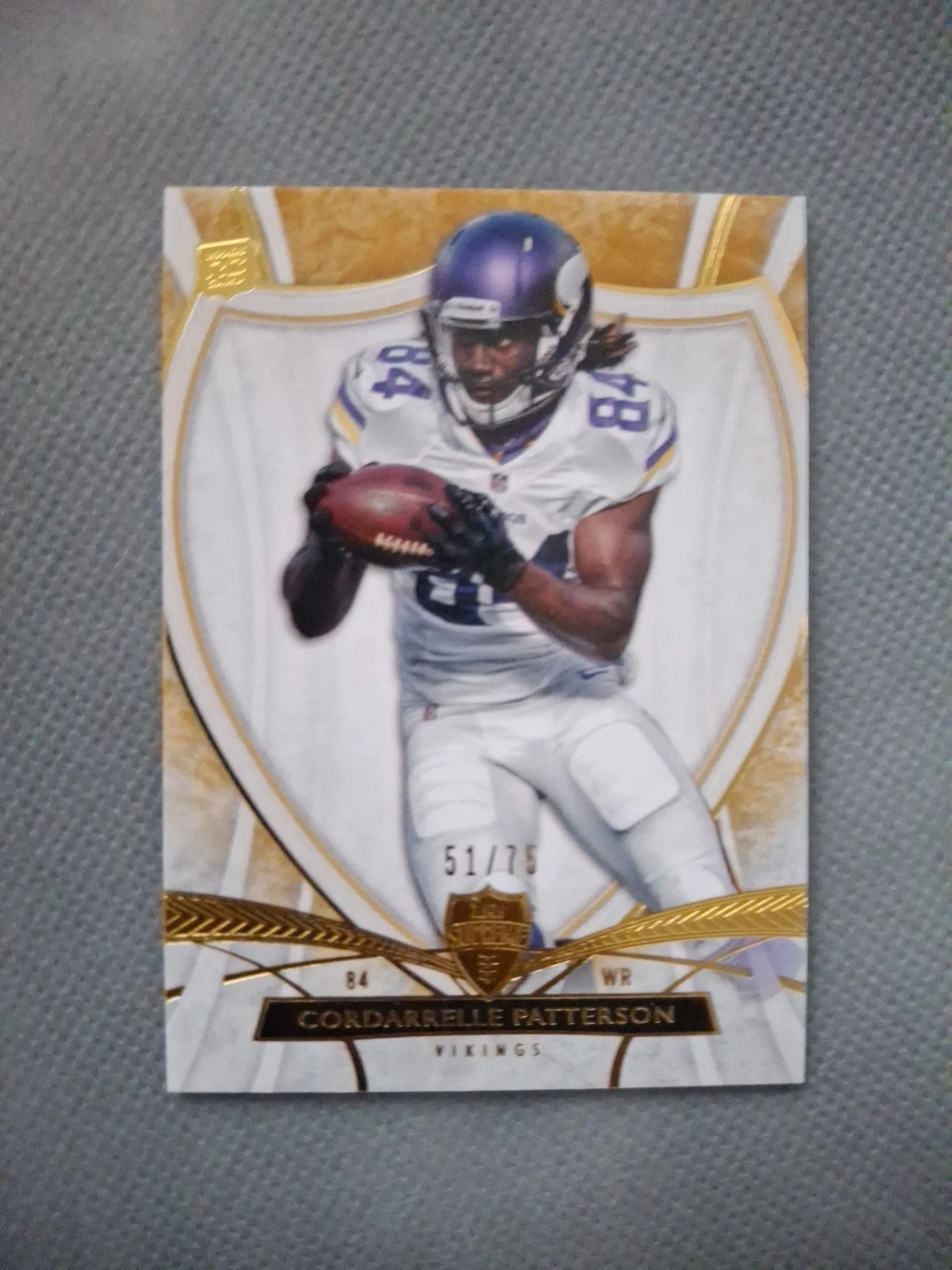 2013 Topps Supreme   Short Print   #51 Cordarrelle Patterson /75 (RC)