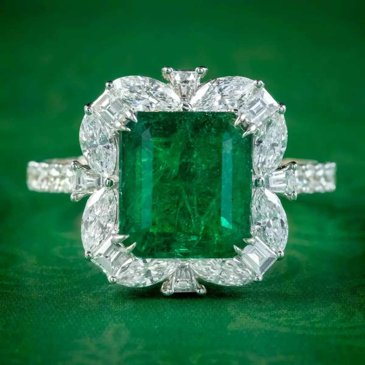 VINTAGE EMERALD DIAMOND CLUSTER RING 3.11CT NATURAL BRAZILIAN