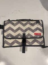 Skip Hop Portable Baby Changing Pad, Pronto, Chevron