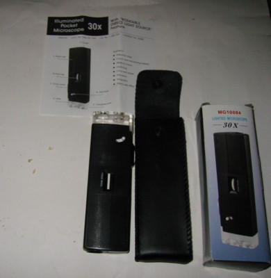 Beleuchtetes Pocket Microscope