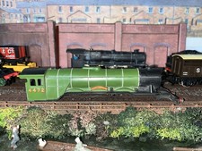 Triang Hornby R850 OO Gauge Flying Scotsman Steam Locomotive  #4472 BODY ONLY