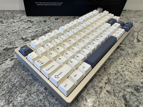 EPOMAKER P75 Wireless Aluminum Mechanical Keyboard With Rotary Knob - Afbeelding 2 van 9