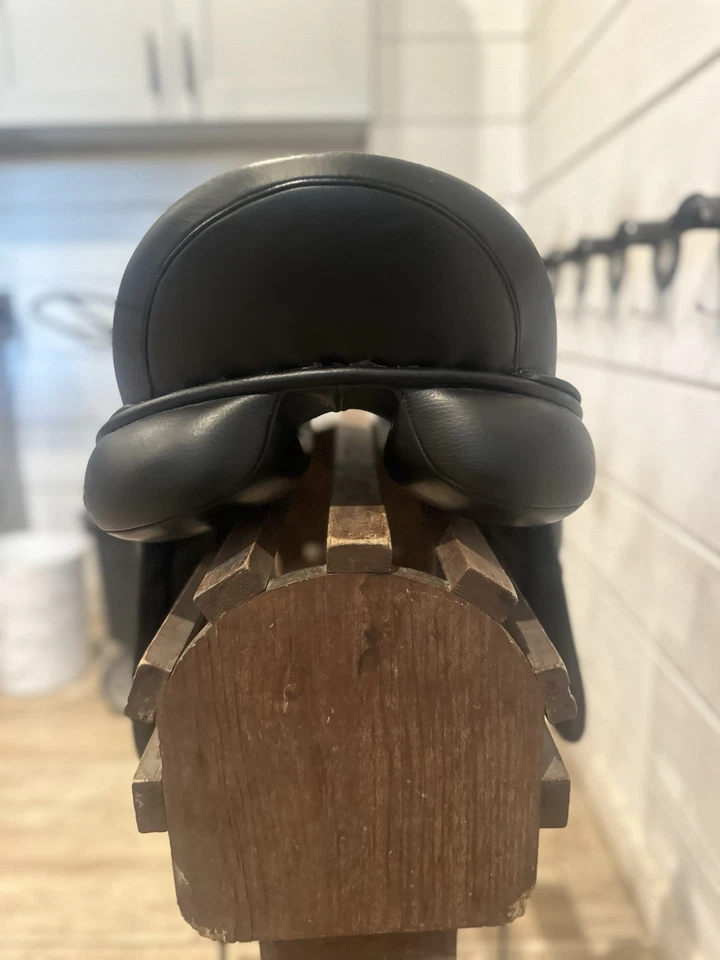 "Silla de montar de doma Trilogy Verago Elite, 17,5"" M" Foto 3 de 4