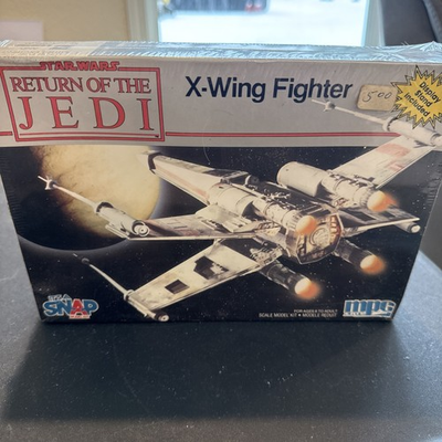 #ad Sealed Star Wars Return of The Jedi X wing Fighter Snap Model Kit 8932 New $15.00