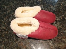 Everfoams Women S Soft Curly Full Slippers Memory Foam Lightweight Size 9/10 Red