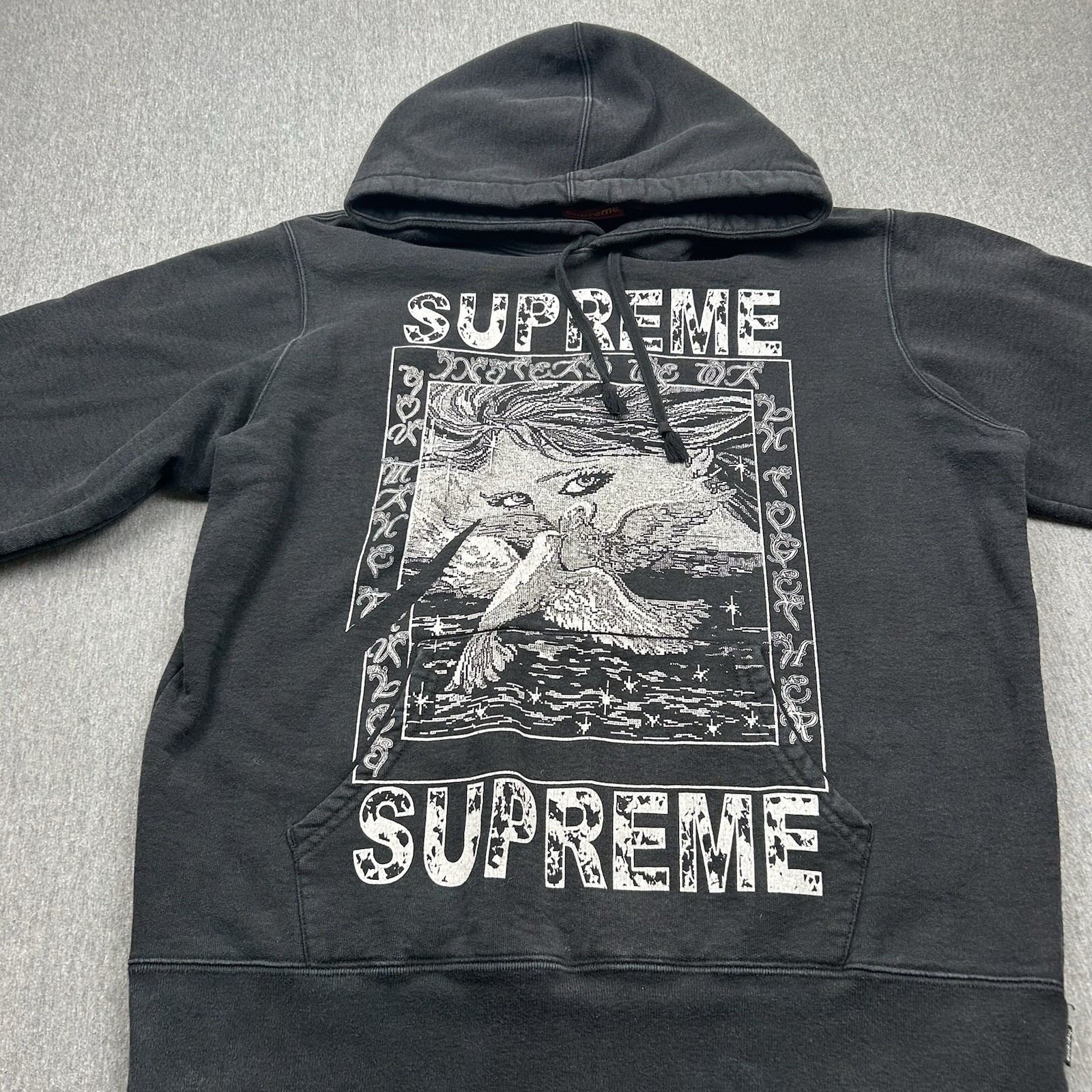 Supreme Lady Doves Hoodie Sweatshirt Medium Black Streetwear Graphic Print thumbnail 3