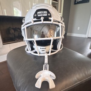 ebay football helmet visors GY Visor Football Facemask Visor Black Find the best football eye black visor at the SLEEFS online store NIB Nike Football Eye Shield