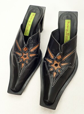 Materia Prima by Goffredo Fantini Embroidered Boho Mules 35.5 EU 5 US