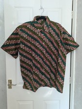 Herren Kurzarmhemd mit afrikanischem Print