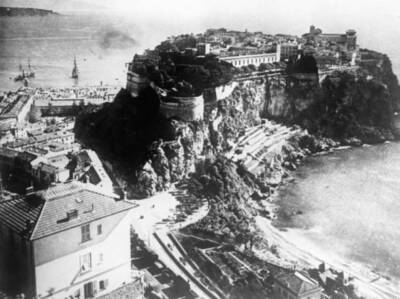 View of Monaco and the Rock with the Prince's Palace in the centre - Old Photo