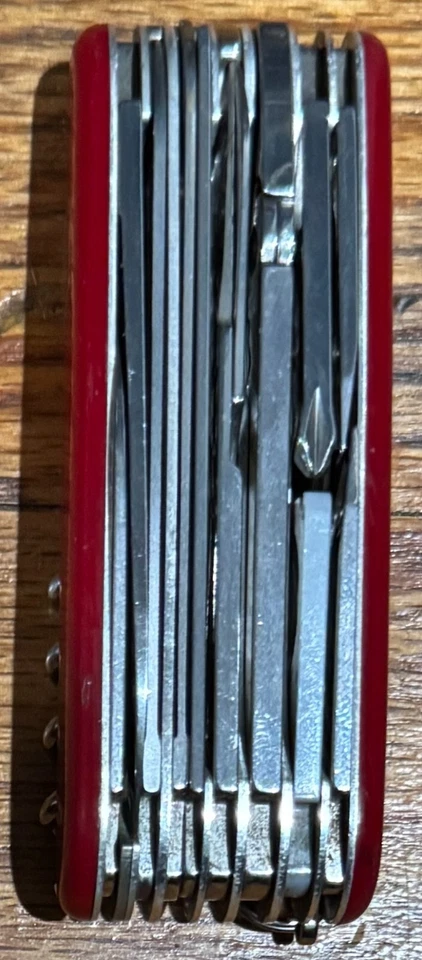 Navaja suiza Victorinox SwissChamp - 1897-1997 100 aniversario Foto 3 de 4