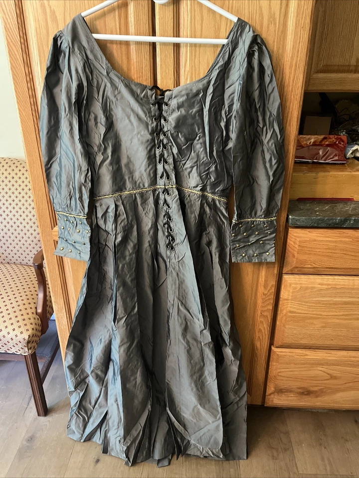 Vestido Renacimiento Lg Verde Limitado Museum Replicas Foto 4 de 4