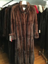 Chicago Fur Mart Size 12 Brand New Mahogany Female Swing Mink Coat Reg.$19000.00